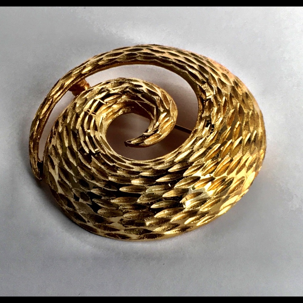 BSK Spiral Brooch Vintage - Picture 2 of 5
